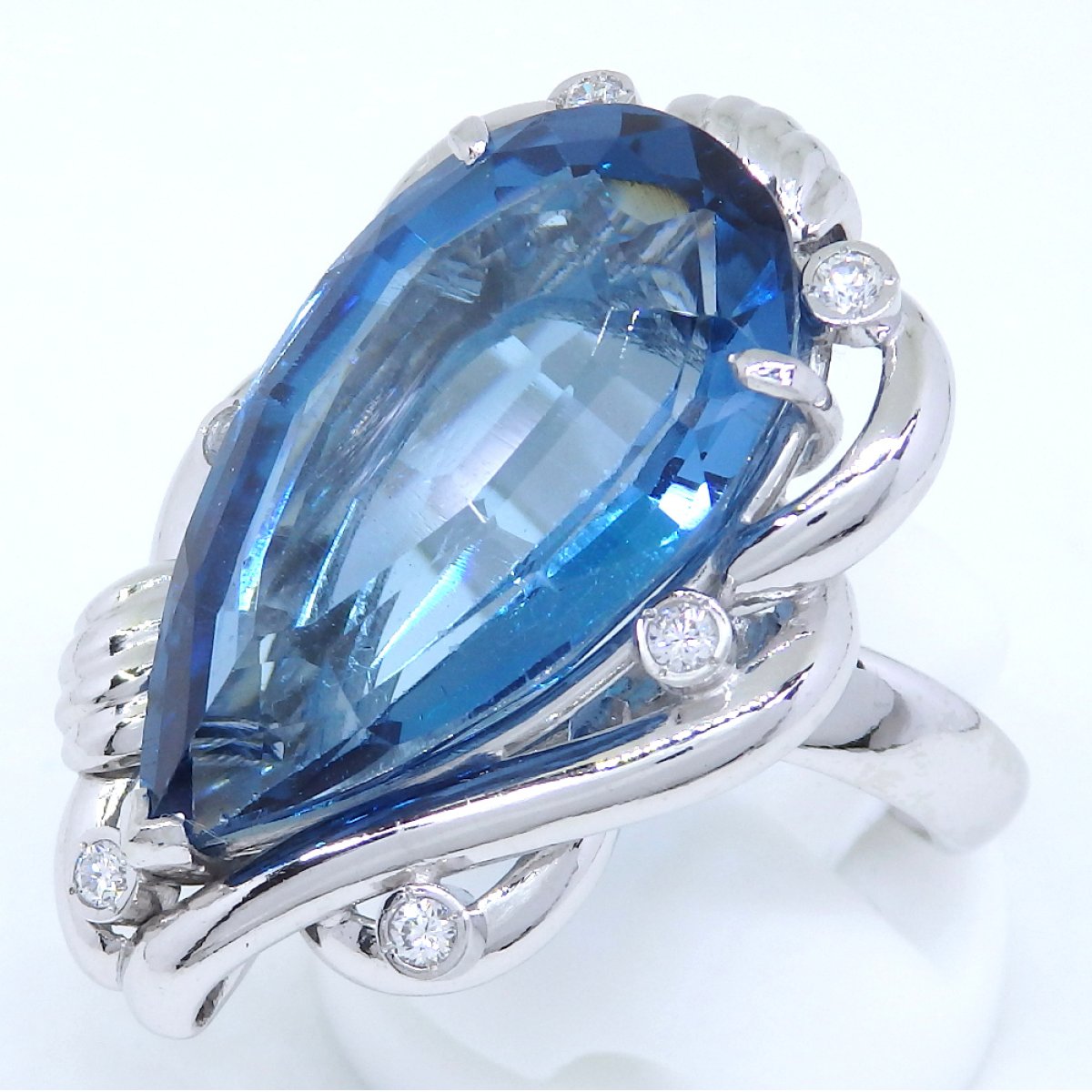 画像2: Pt900 プラチナ　ブルートパーズ 20.62ct　ダイヤモンド 0.13ct　大粒 指輪　ソーティング　中古　美品　新品仕上済　ジュエリー　ダイヤ　リング　質屋　11月誕生石