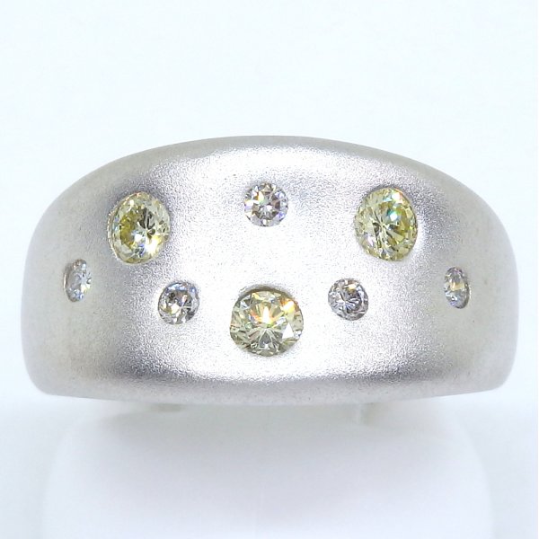 画像1: K18WG ホワイトゴールド ダイヤモンド 0.35ct 0.15ct　指輪 中古　美品　新品仕上済　レディース　ジュエリー　ダイヤ　リング　　艶消し加工 幅広　高品質　質屋