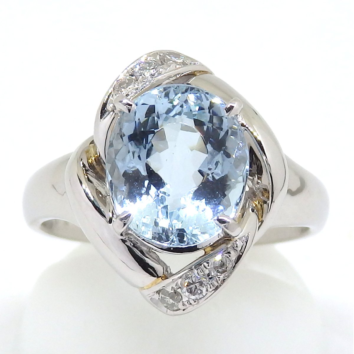 画像1: Pt900 プラチナ アクアマリン 2.66ct ダイヤ 0.11ct 指輪 　ソーティング付　中古　美品　ジュエリー　新品仕上済　ダイヤ　レディース　リング　天然アクアマリン　3月誕生石　質屋