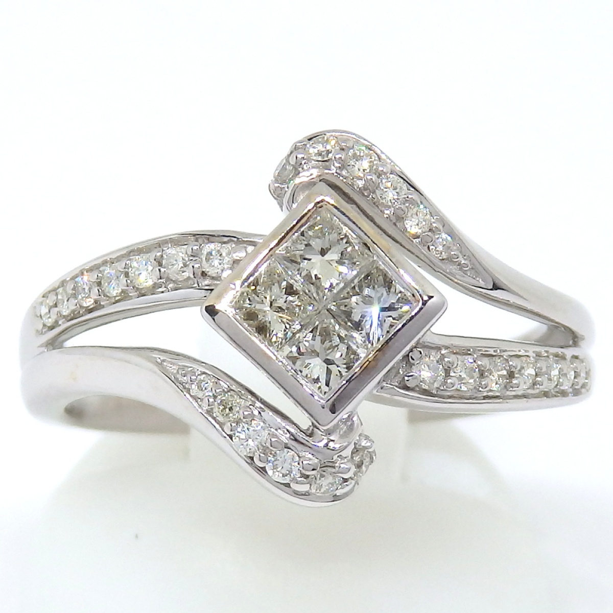 画像1: K18WG ホワイトゴールド ダイヤモンド 　0.53ct 指輪　中古　美品　新品仕上済　レディース　ジュエリー　ダイヤ　リング ミステリー　質屋