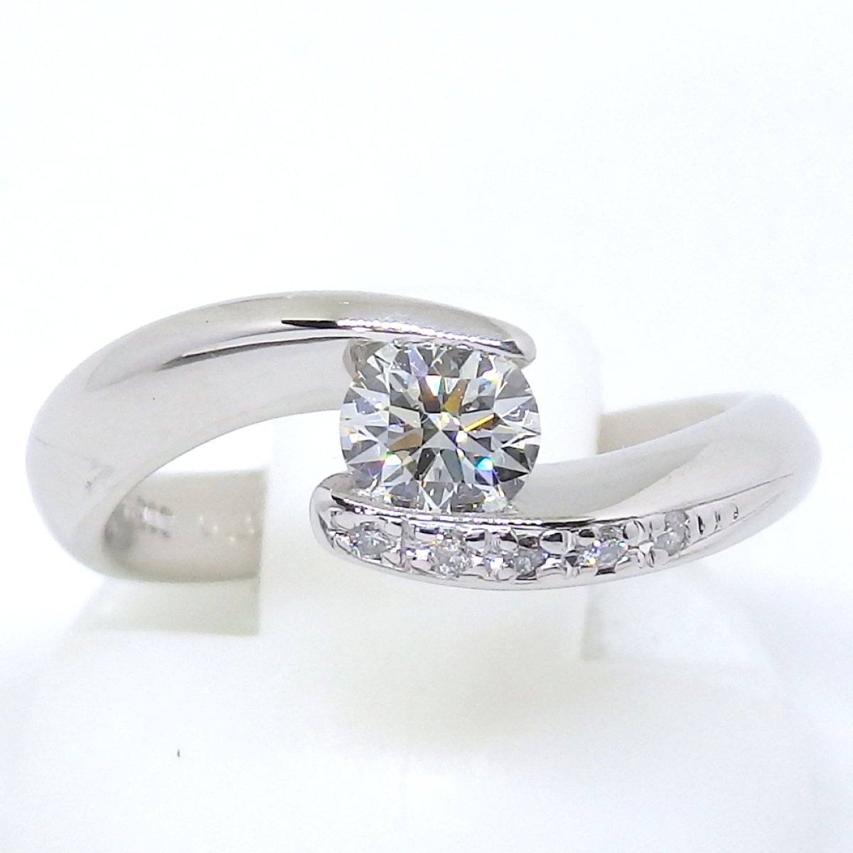 画像1: Pt900 プラチナ ダイヤモンド 0.333ct 0.03ct 指輪　中古　美品　新品仕上済　レディース　ジュエリー　ダイヤ　リング　質屋　4月誕生石