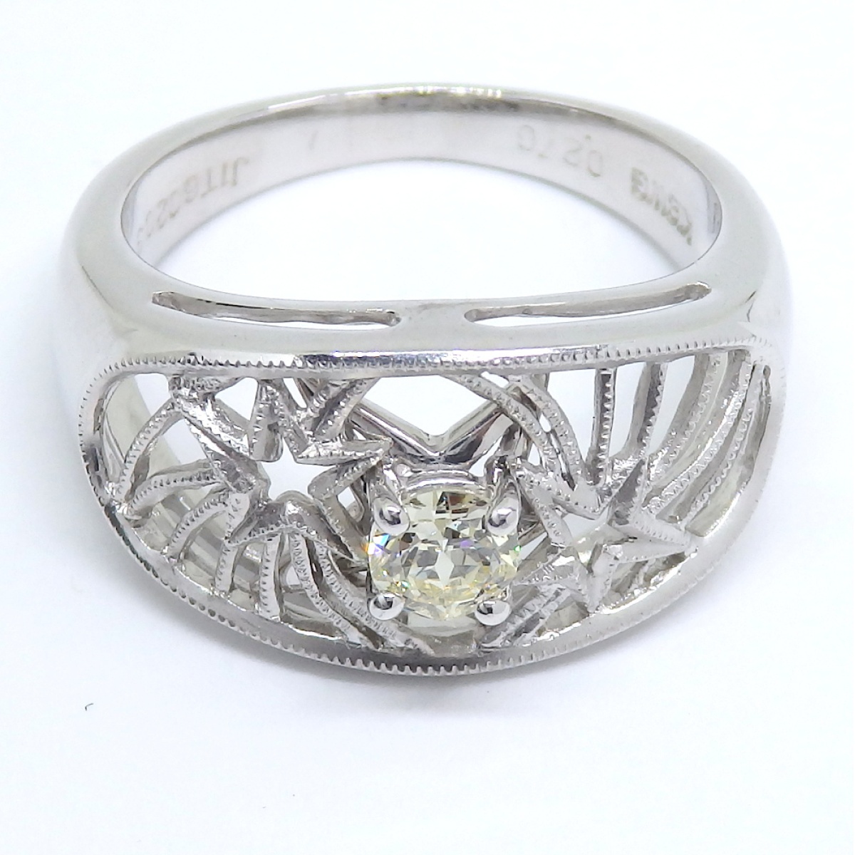 画像3: K18WG ホワイトゴールド 五角ダイヤモンド 0.276ct　指輪 　星　スター　美品 質屋　4月誕生石 ジュエリー　リング　流れ星　スター ダイヤ