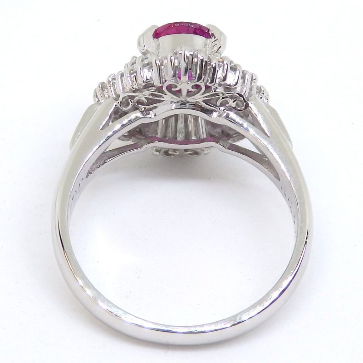 画像5: Pt900 プラチナ　ルビー 0.95ct　ダイヤモンド 0.44ct　 指輪 中古　美品　新品仕上済　7月誕生石　レディース　ジュエリー　ダイヤ　リング　質屋