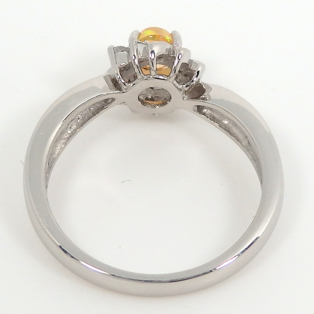 画像4: Pt900 プラチナ オパール 0.20ct　 ダイヤモンド 0.09ct　 指輪　中古　美品　レディース　ジュエリー　ダイヤ　リング　質屋 10月誕生石