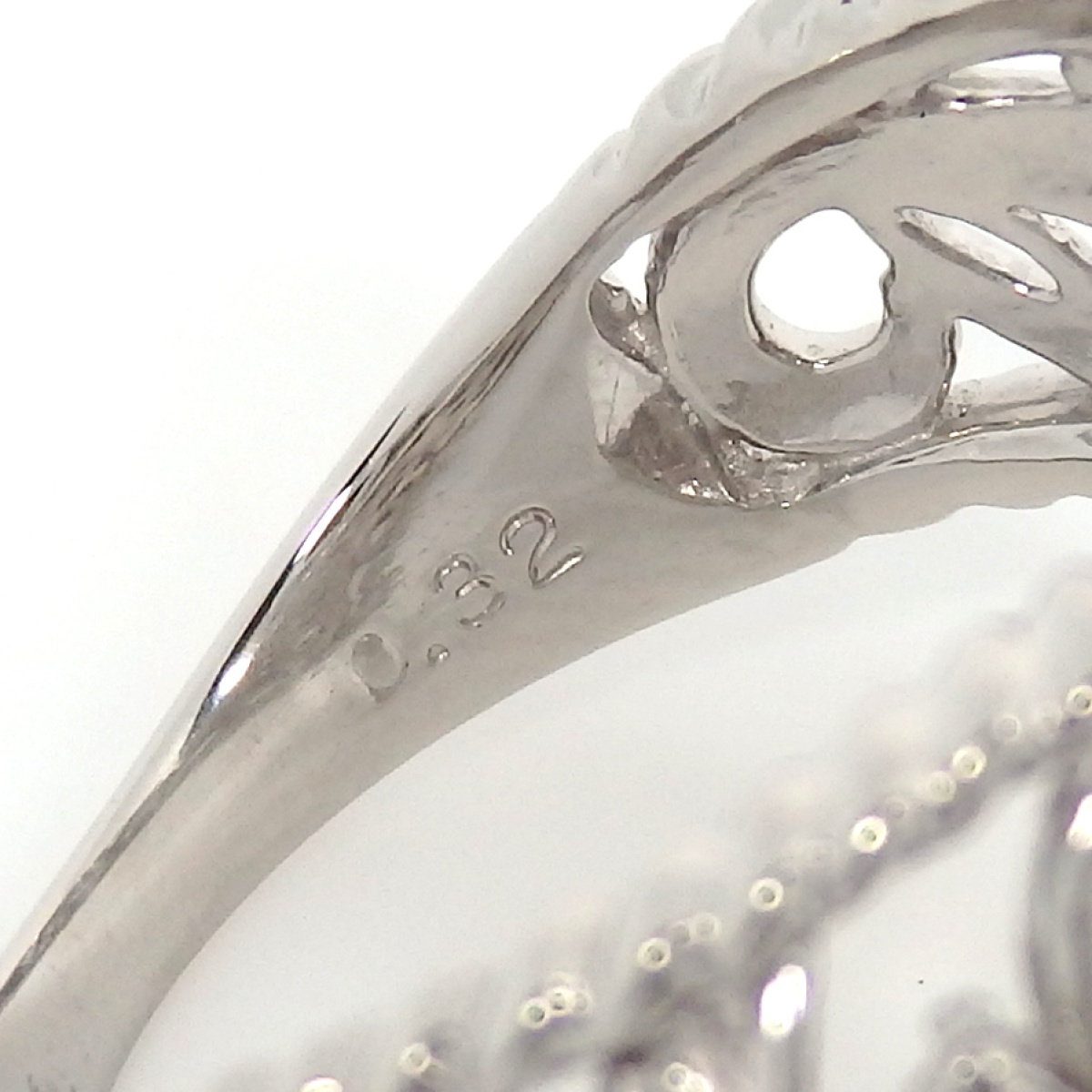 画像5: Pt900 プラチナ　ダイヤモンド　0.32ct　指輪　中古　美品　リング　新品仕上済　レディース　ジュエリー　ダイヤ　質屋　4月誕生石