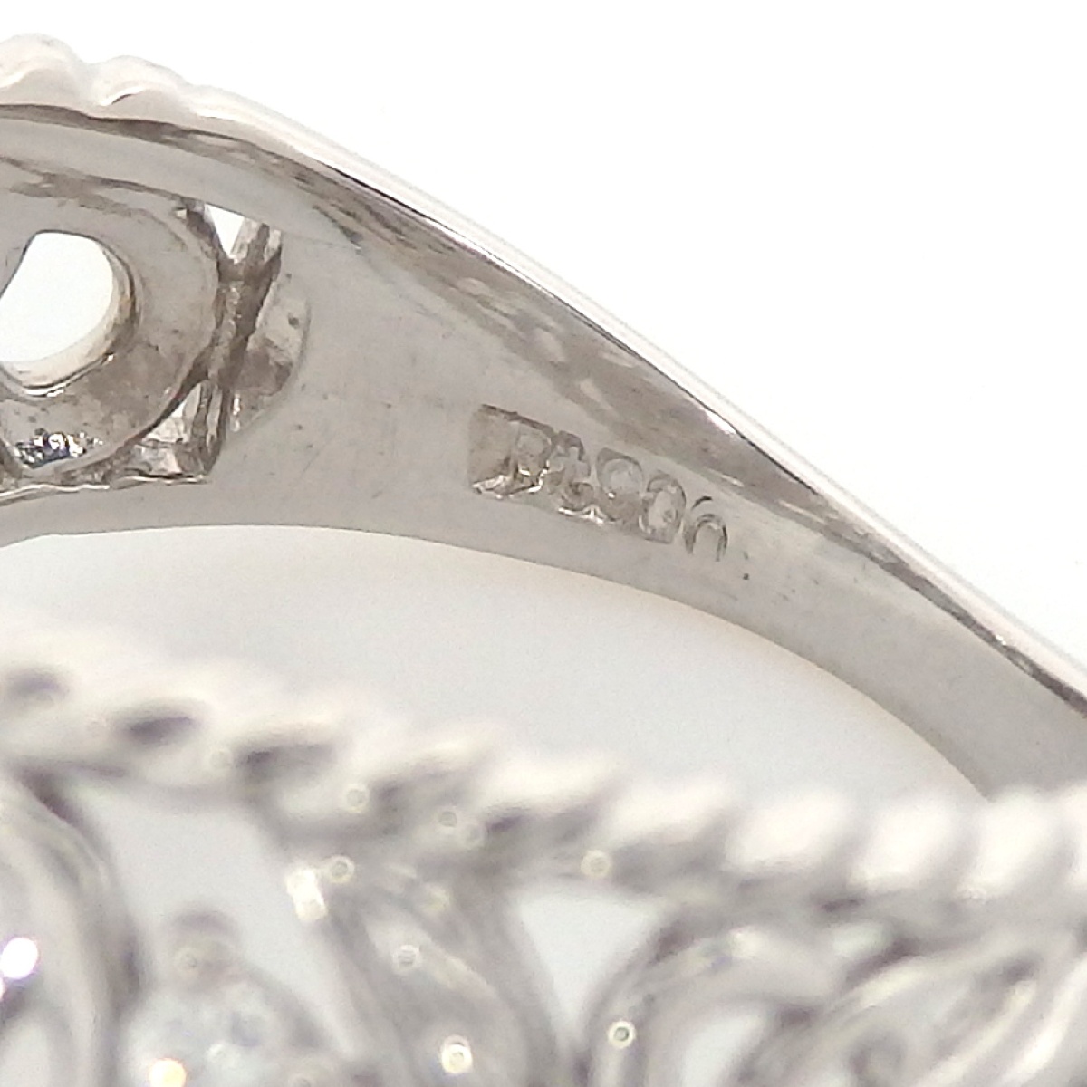 画像4: Pt900 プラチナ　ダイヤモンド　0.32ct　指輪　中古　美品　リング　新品仕上済　レディース　ジュエリー　ダイヤ　質屋　4月誕生石