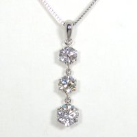 Pt900 プラチナ　ダイヤモンド　0.314ct  0.32ct  0.49ct  ペンダント付ネックレス　トリロジー　3個石 中古　美品　レディース　ジュエリー　ダイヤ　質屋