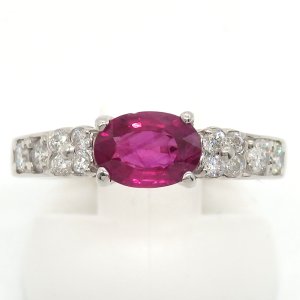 Pt900 プラチナ　ルビー 0.95ct ダイヤモンド 0.37ct 指輪　鑑別書付　中古　美品　レディース　ジュエリー　ダイヤ　リング　新品同様　仕入れ品　7月誕生石　質屋
