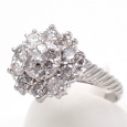 画像2: Pt900 プラチナ ダイヤモンド 1.00ct 指輪 フラワー　 中古　美品　ジュエリー　1カラット　レディース　4月誕生石　ダイヤ　リング　お花　質屋 (2)