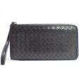 画像1: 【BOTTEGA VENETA】ボッテガヴェネタ イントレチャート　L字ファスナー　長財布　ブラック　レザー 　メンズ　小銭入れファスナー付　B01352203E　黒　イタリー　ITALY　中古 　質屋 (1)