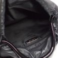 画像3: 【LOEWE】 ロエベ　ナッパレザー　アナグラム　バッグ　黒　レザー　フリンジ　巾着　中古　ブラック　レディース 　ハンドバッグ　柔らかい　レザー　ワンハンドル　ブラック　美品　質屋 (3)