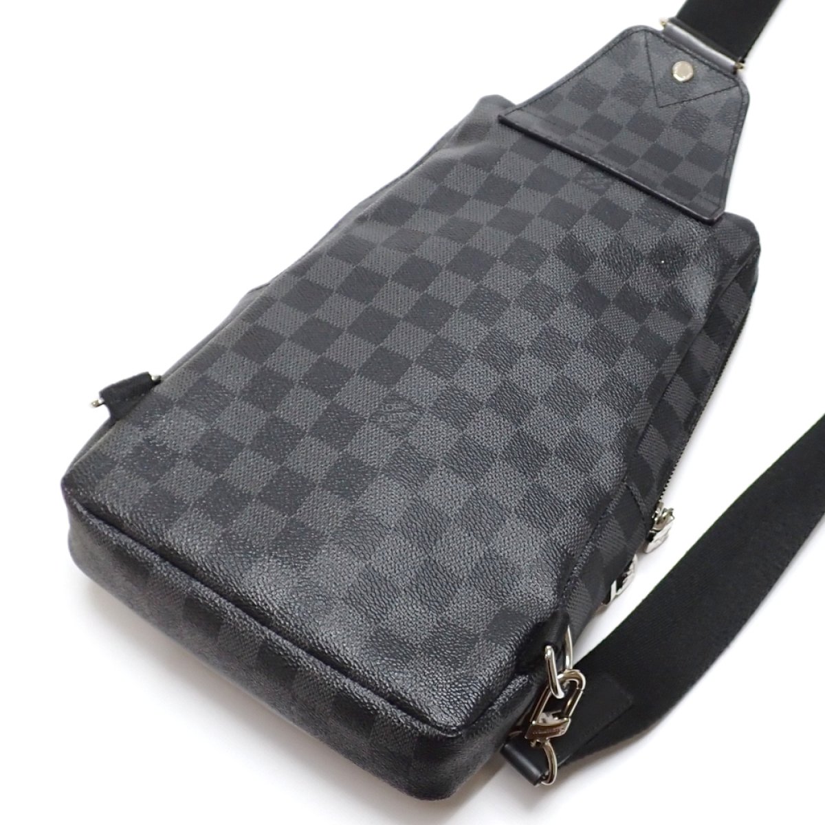 画像2: 【LOUIS VUITTON】ルイ ヴィトン アヴェニュー・スリングバッグ　ボディバッグ　N41719　ダミエ・グラフィット 斜め掛け　中古　メンズ　バッグ　質屋