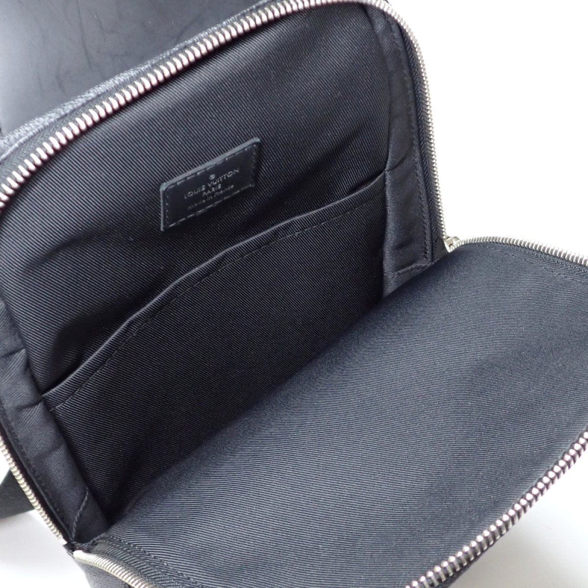 画像3: 【LOUIS VUITTON】ルイ ヴィトン アヴェニュー・スリングバッグ　ボディバッグ　N41719　ダミエ・グラフィット 斜め掛け　中古　メンズ　バッグ　質屋