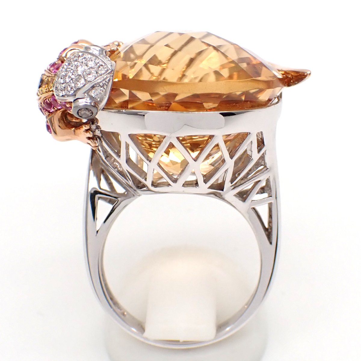 画像4: 750　K18WG　ホワイトゴールド　イエローゴールド　シトリン　色石 1.52ct　ダイヤモンド 0.21ct 　指輪　中古　美品　鑑別書付　ヤモリ　リング　11月誕生石　シトリン　天然クオーツ　ダイヤ　やもり　ジュエリー レディース　質屋