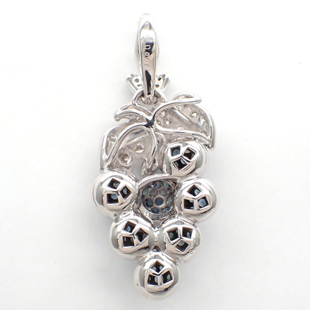 画像4: K18WG　ホワイトゴールド　アレキサンドライト 2.20ct　ダイヤモンド 0.75ct　ペンダントトップ　ソーティング付　パヴェダイヤ　ブドウ　中古　美品　レディース　ジュエリー　アクセサリー　果物　6月誕生石　質屋