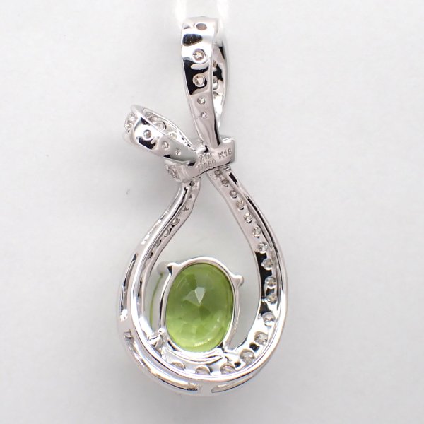 画像3: K18WG　ホワイトゴールド　ペリドット 2.10ct　ダイヤモンド 0.66ct　ペンダントトップ 　ダイヤ　中古　美品　トップのみ　ペンダント　ジュエリー　レディース　アクセサリー　8月誕生石　質屋