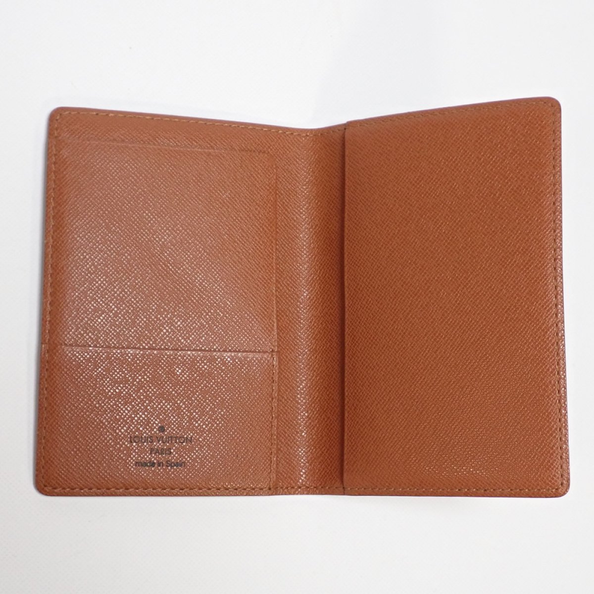 画像3: 【LOUIS VUITTON】ルイ・ヴィトン クーヴェルテュール・パスポール モノグラム M60179　パスポートカバー　パスポートケース　中古　美品　質屋　ヴィトン　メンズ　レディース　小物　パスポート　カード　