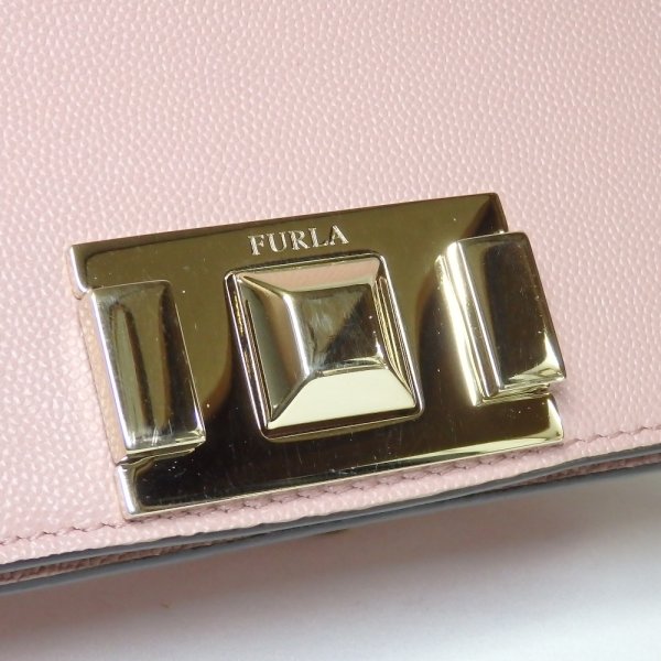 画像3: 【FURLA】フルラ　チェーンショルダー BVA6 Q26 26000　カメリア　レザー　G金具 ショルダーバッグ　肩掛け　斜めかけ　ピンク　中古　美品　質屋　レディース　バッグ　 ポシェット　２WAY