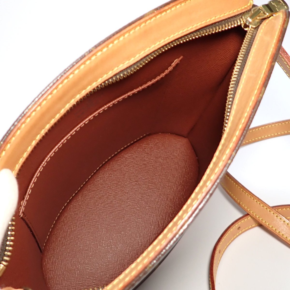 画像3: 【LOUIS VUITTON】ルイ・ヴィトン　モノグラム　ドルーオ　M51290　ショルダーバッグ　中古　美品　斜め掛け　バッグ　ヴィトン　ショルダーバッグ　肩掛け　レディース　質屋