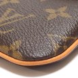 画像5: 【LOUIS VUITTON】ルイ・ヴィトン エテュイ・テレフォンヌMM　携帯ケース　モノグラム　M66546　小物入れ　マルチケース　スマホケース　ヴィトン　チェーン付　バッグチャーム　美品　中古　質屋 (5)
