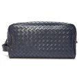 画像1: 【BOTTEGA　VENETA】ボッテガ・ヴェネタ　イントレチャート セカンドバッグ　メンズ　B07150900B　レザー　ネイビー　紺　バッグ　イタリア　ITALY　革　中古　質屋 (1)