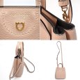 画像5: 【Salvatore Ferragamo】サルヴァトーレ　フェラガモ　2WAYバッグ　AU-22/0024　ガンチーニ　ミニショルダー　レザー　バッグ　中古　美品　レディース　ハンドバッグ 　斜め掛け　ポシェット　イタリア　質屋 (5)