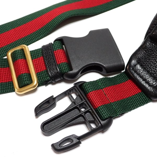 画像5: 【GUCCI】 グッチ　ウエストバッグ　ウエストポーチ　レザー　ブラック　ロゴプリント　中古　493869　ボディバッグ　バッグ　メンズ　黒　革　トラベル　ITALY　イタリー　レディース　カジュアル　質屋