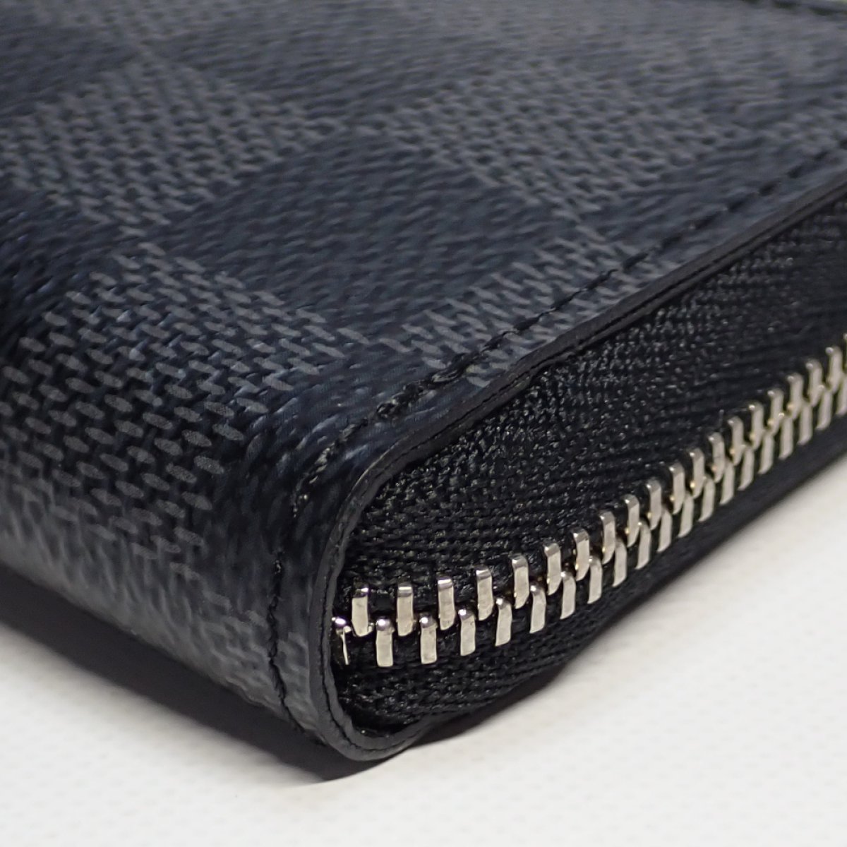 画像5: 【LOUIS VUITTON】ルイ・ヴィトン　ジッピー・コインパース　ダミエグラフィット　N63076　財布　コインケース　中古　メンズ　コンパクト　ウォレット　質屋