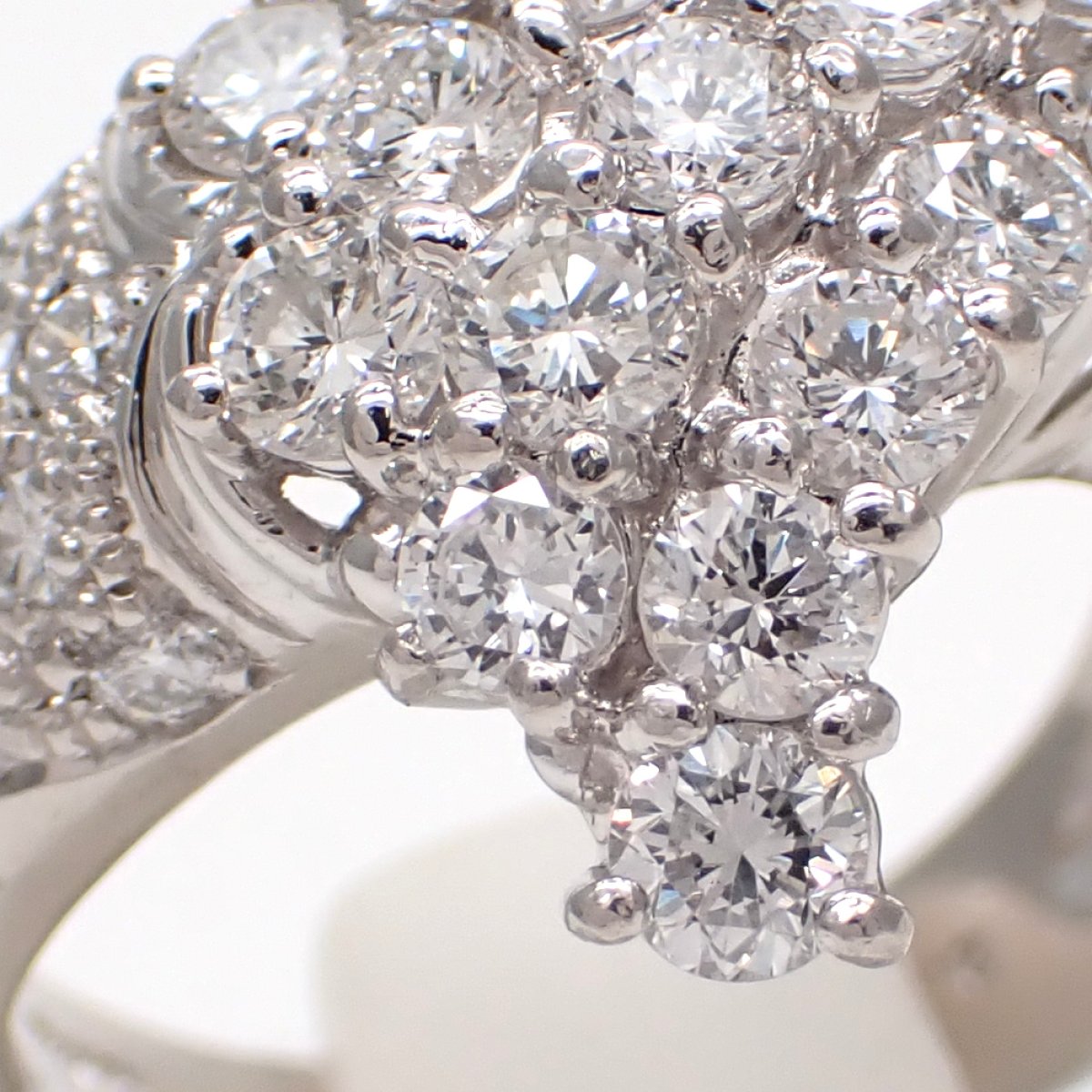 画像3: Pt900 プラチナ　ダイヤモンド　2.20ct　指輪　中古　美品　レディース　ジュエリー　ダイヤ　リング　4月誕生石　豪華　2カラットUP 　ボリューム　質屋