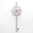 画像1: K18WG ホワイトゴールド　ピンクサファイア 0.05ct　ダイヤモンド 0.30ct　ペンダント　カギ　フラワー　中古　美品　レディース　ジュエリー　ダイヤ　750　ペンダントトップ　トップ　鍵　可愛い　質屋 (1)