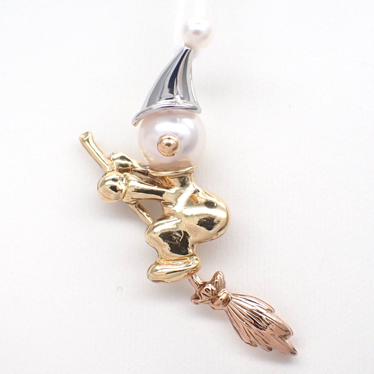画像1: K18 Pt900　ゴールド　プラチナ　パール　ペンダント　魔女　ほうき　中古　レディース　ジュエリー　イエローゴールド　ペンダントトップ　トップ　可愛い　質屋