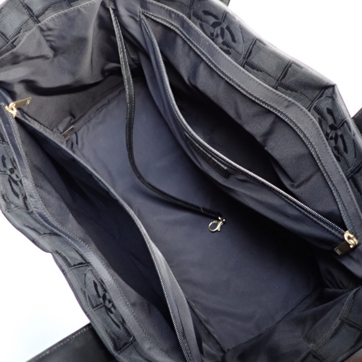 画像3: 【CHANEL】 シャネル　ニュートラベルライン トートMM　トートバッグ 　A15991　ナイロン×レザー　10番台　ブラック　バッグ　中古　黒　レディース　軽量　肩掛け　バッグ　質屋