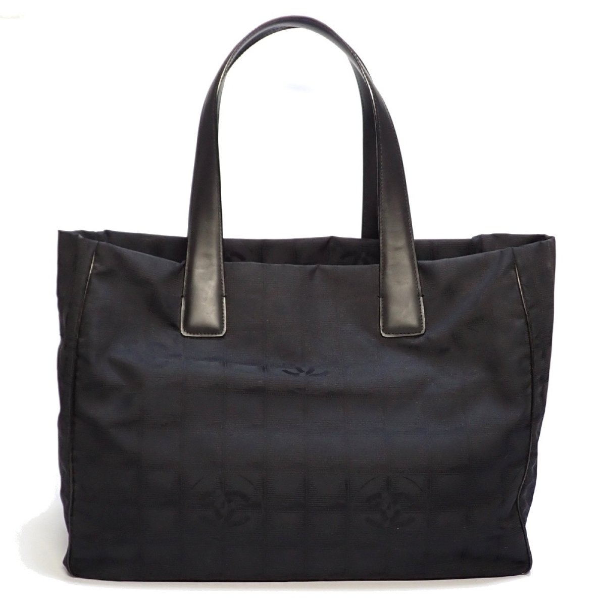 画像1: 【CHANEL】 シャネル　ニュートラベルライン トートMM　トートバッグ 　A15991　ナイロン×レザー　10番台　ブラック　バッグ　中古　黒　レディース　軽量　肩掛け　バッグ　質屋