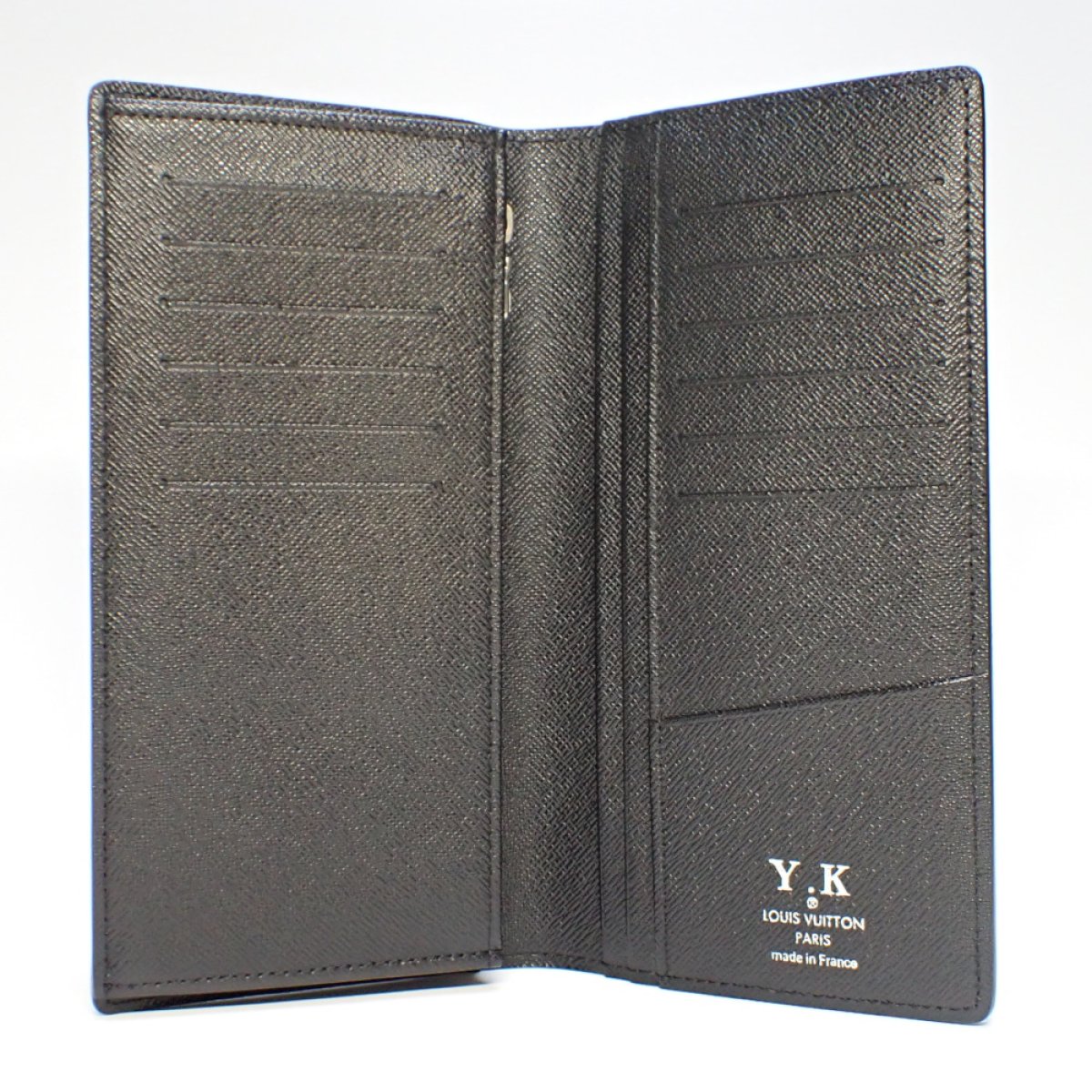 画像2: 【LOUIS VUITTON】ルイ・ヴィトン　ポルトフォイユ・ブラザ　ダミエ・グラフィット　二つ折り　長財布　N62665　中古　ブラック　美品　イニシャル　メンズ　ウォレット　黒　グレー　財布　質屋