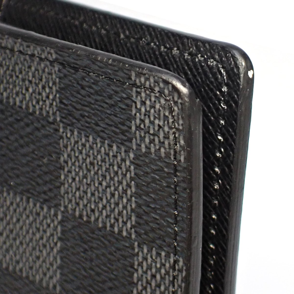 画像5: 【LOUIS VUITTON】ルイ・ヴィトン　ポルトフォイユ・ブラザ　ダミエ・グラフィット　二つ折り　長財布　N62665　中古　ブラック　美品　イニシャル　メンズ　ウォレット　黒　グレー　財布　質屋