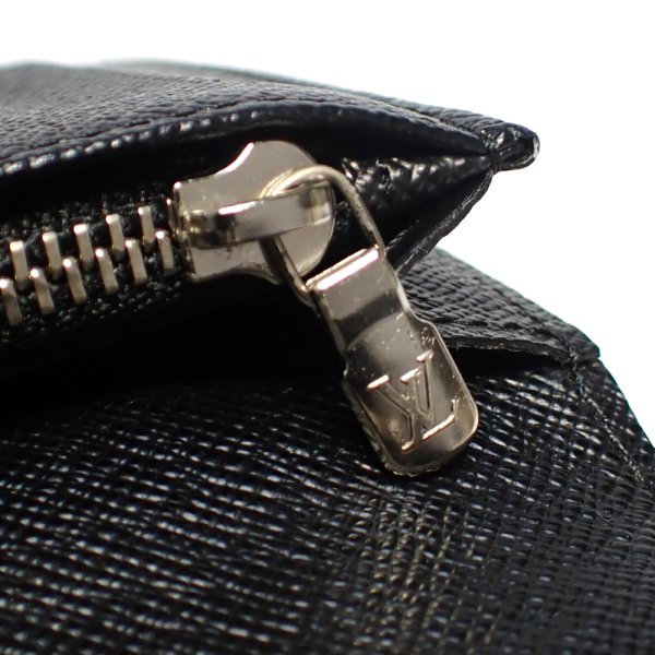 画像4: 【LOUIS VUITTON】ルイ・ヴィトン　ポルトフォイユ・ブラザ　ダミエ・グラフィット　二つ折り　長財布　N62665　中古　ブラック　美品　イニシャル　メンズ　ウォレット　黒　グレー　財布　質屋