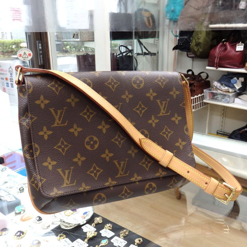 LOUIS VUITTON  ルイヴィトン ミュゼットタンゴ